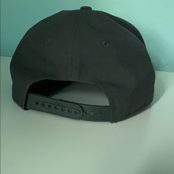 Nike Beast Wide Rimmed Hat - Picture 2 of 4